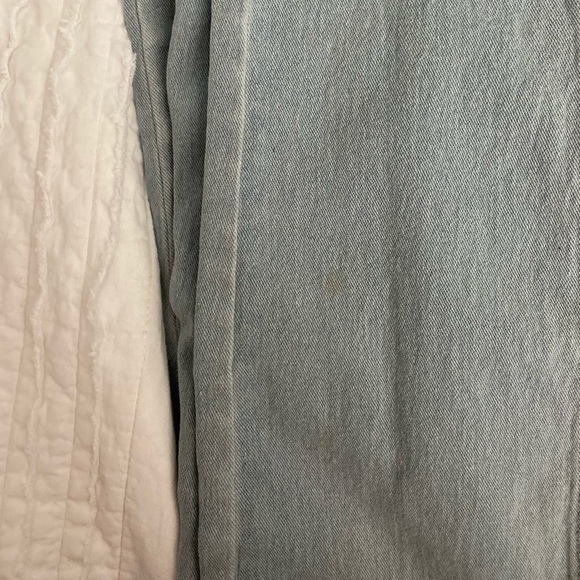 •H&M Light Blue Denim Jeans• - Picture 4 of 4